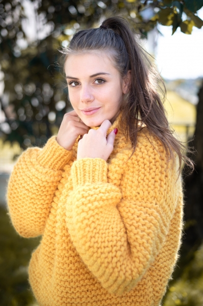 https://yonaknitwear.com/_files/200000115-9e9659e967/DSC_7691-2.jpg