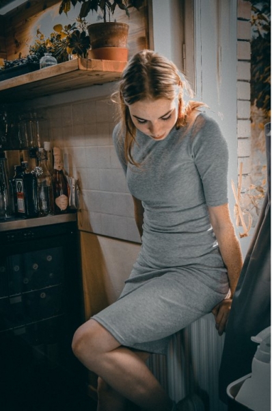 https://cdn.myshoptet.com/usr/www.cityfolklore.com/user/shop/big/5378-7_saty-silhouette-3-4-sleeve-soft-grey.jpg?5f8487a6